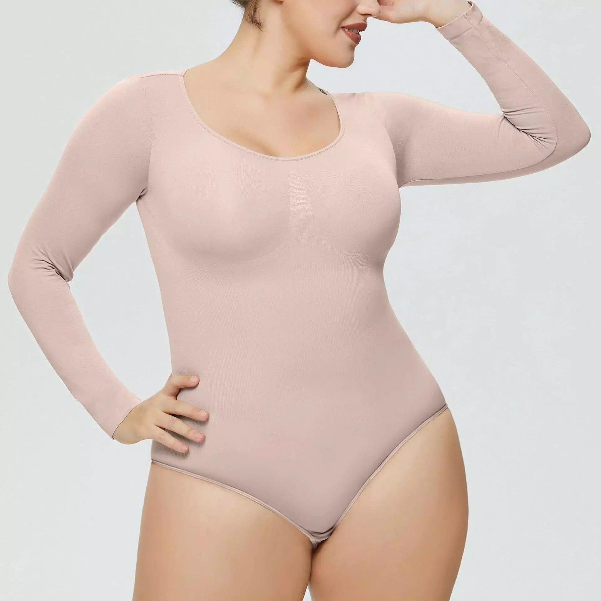 Body nude manga longa com tecido leve e suave, modelagem slim fit que se adapta ao corpo, ideal para looks discretos