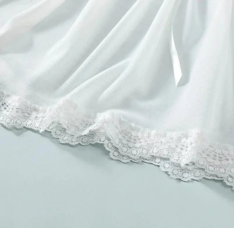 Tecido branco transparente com renda na barra - material para lingerie delicada