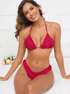 Biquíni vermelho frufru com top triangular e calcinha franzida, moda praia feminina verão