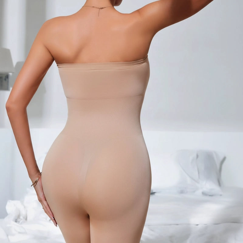 Body Modeladora Tomara Que Caia nude vista de costas com efeito modelador na cintura