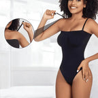 Body preto básico com alças ajustáveis e removíveis, design minimalista para versatilidade