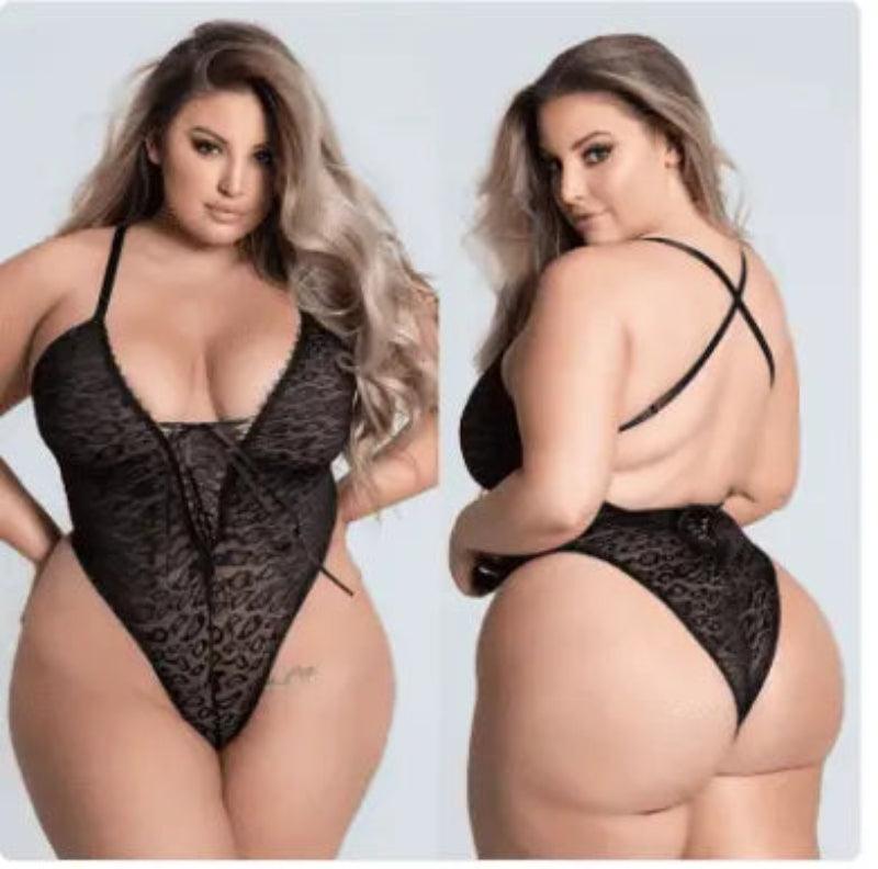 Body de renda preta plus size, frente e costas, modelo sensual com alças cruzadas