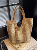 Bolsa de palha dourada trançada com franja e alça grossa - sacola artesanal luxo feminina