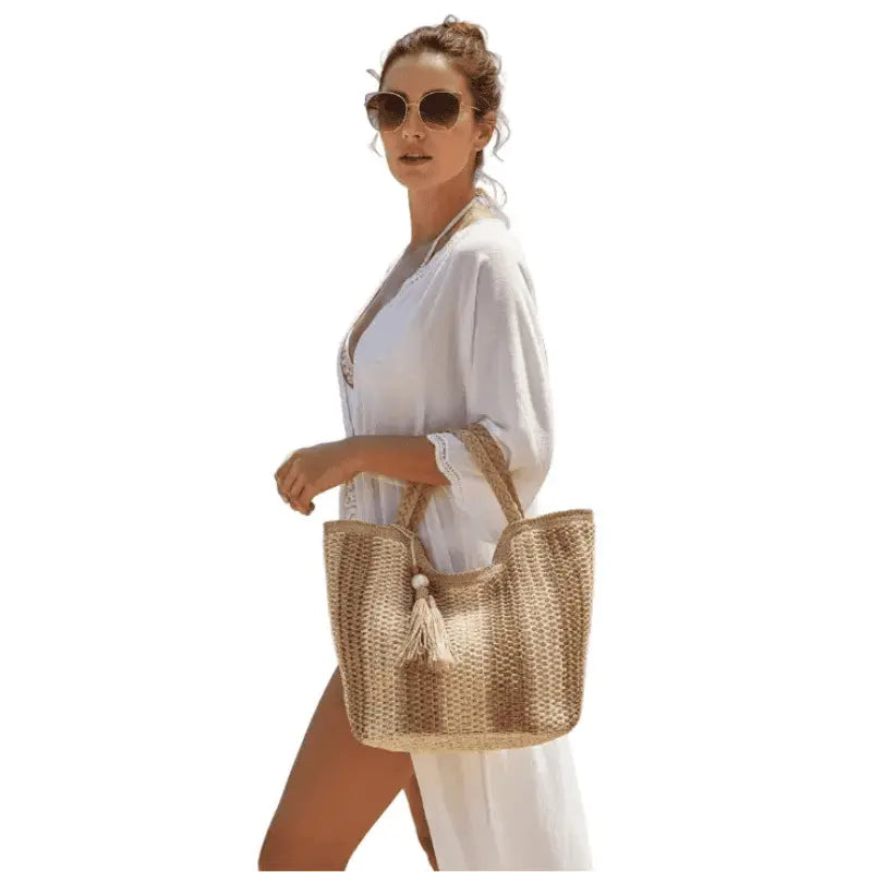 Vestido branco longo feminino com bolsa dourada - moda praia verão