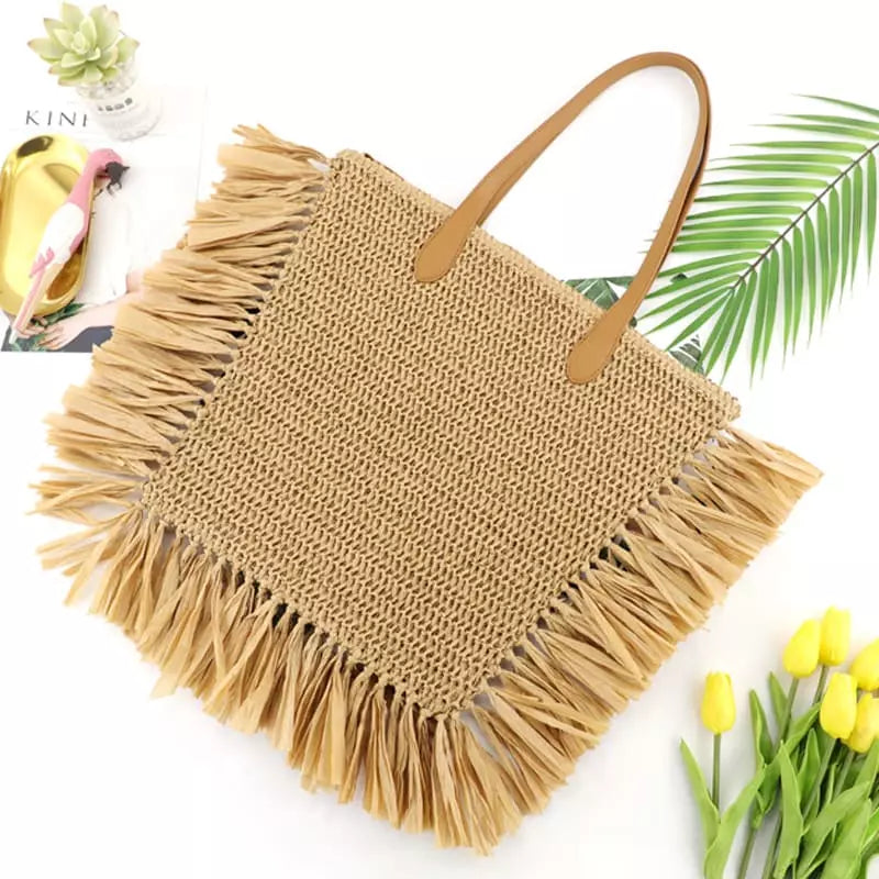 Bolsa palha bege com franjas e alça couro - bolsa feminina artesanal verão