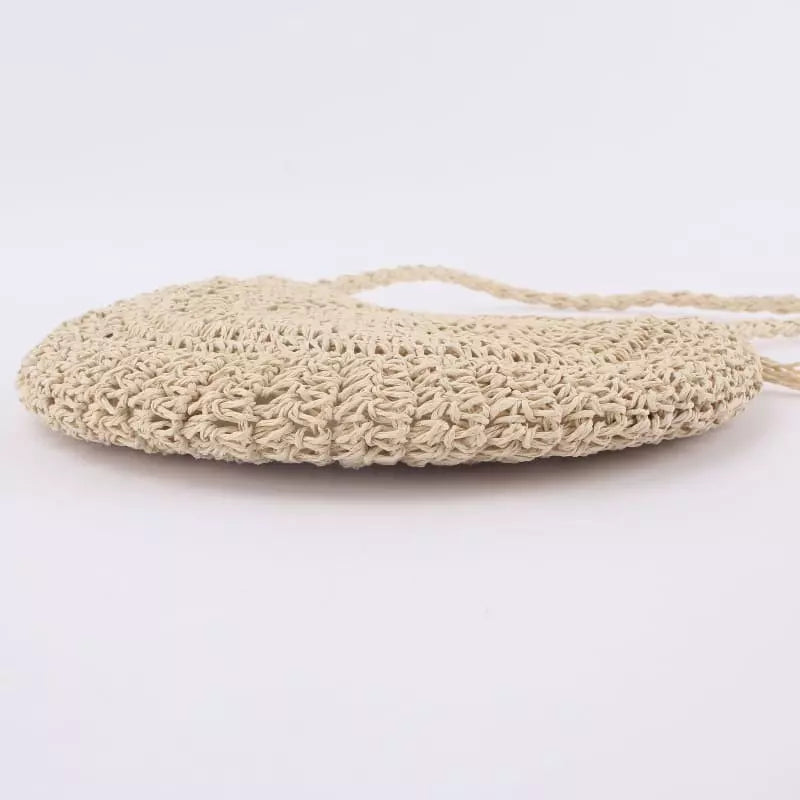 Bolsa redonda de crochê bege natural com alça longa - bolsa artesanal feminina"