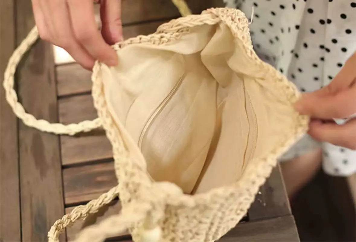 Bolsa de crochê bege com forro interno e zíper - bolsa artesanal feminina verão