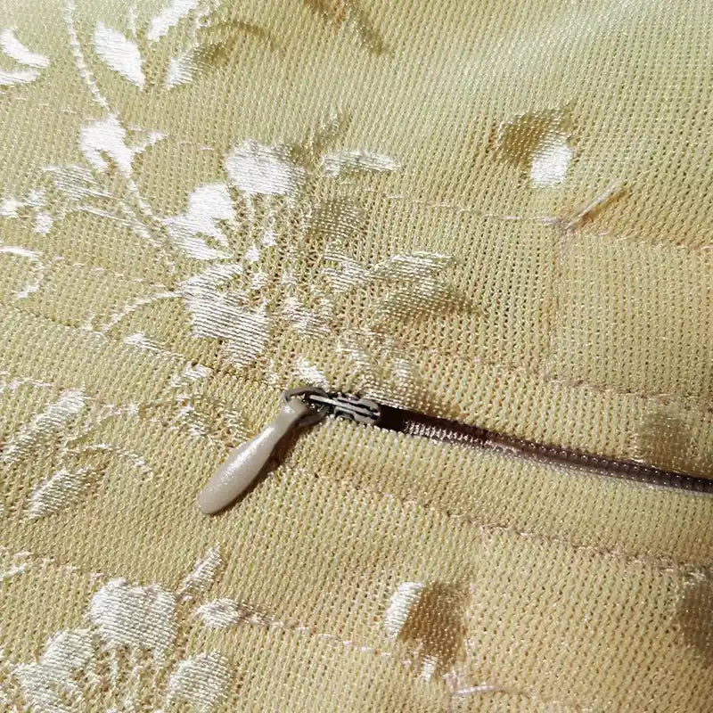 Zíper resistente da calcinha modeladora cintura alta com acabamento discreto