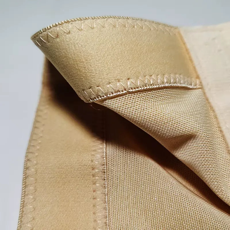 Elástico reforçado e costura resistente da calcinha modeladora cintura alta