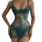 Lingerie conjunto verde renda transparente bojo estruturado, modelo feminino íntimo