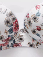 sutiã florido e branco com flores esplahada pelo tecido