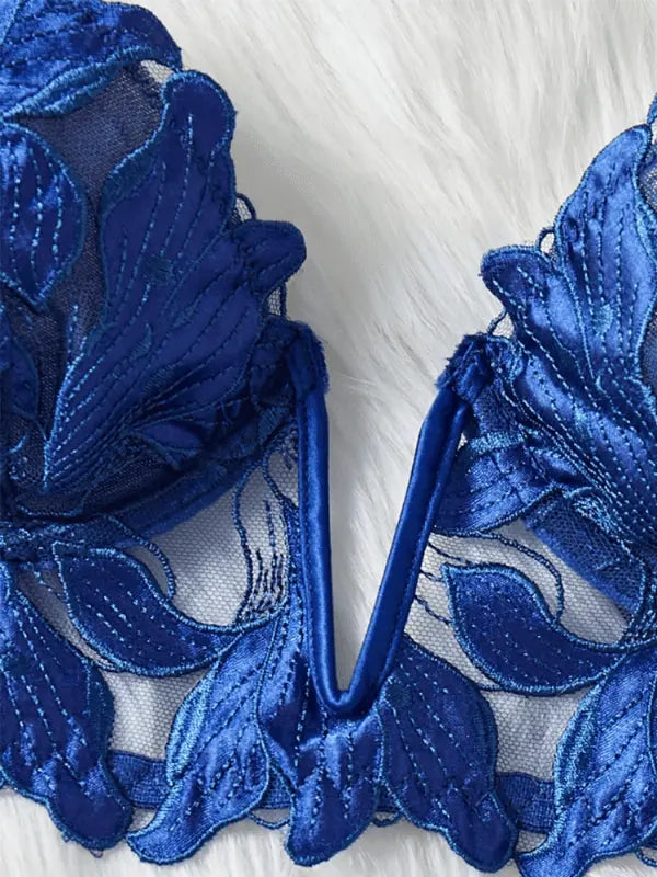 Zoom sutiã rendada azul com detalhe em v