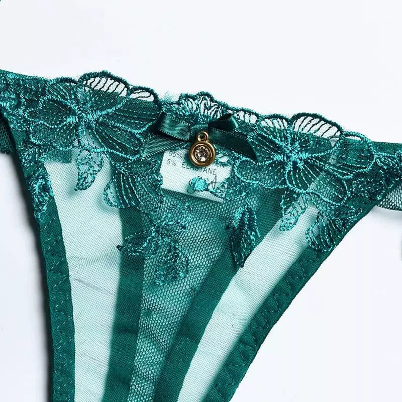 Calcinha verde com renda floral e tule transparente - lingerie feminina delicada