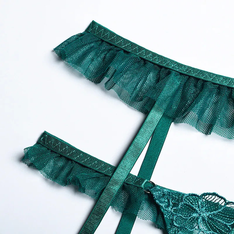 Detalhe cinta-liga verde com tule e renda - acessório lingerie feminina sensual