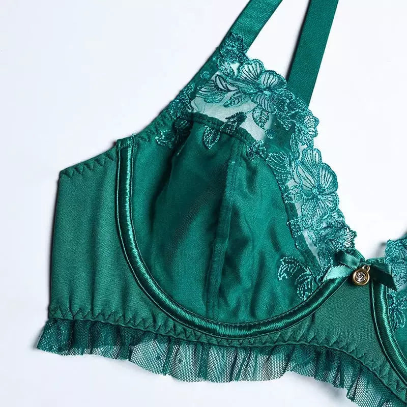 Sutiã verde com renda bordada e detalhes em tule - lingerie feminina delicada