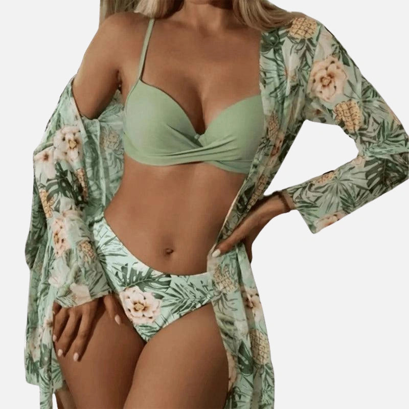 Conjunto biquíni verde menta com saída de praia  estampado de flores e abacaxis em tons verde e bege