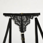 Calcinha preta renda com tiras e detalhes dourados - lingerie feminina sensual
