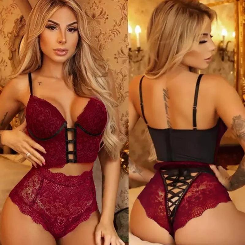 Conjunto de lingerie vermelho vinho com renda e detalhe corselet, frente e costas com amarração