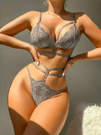 Lingerie cinza com renda floral e tiras laterais - conjunto íntimo feminino moderno
