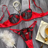 Conjunto de Lingerie Rendada Vermelha