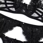 Lingerie rendada na cor preta 