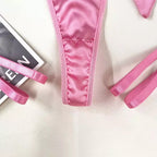 Calcinha rosa cetim com renda e tiras laterais - lingerie feminina delicada