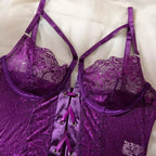 Sutiã roxo rendado com amarração frontal e alças ajustáveis - lingerie roxa