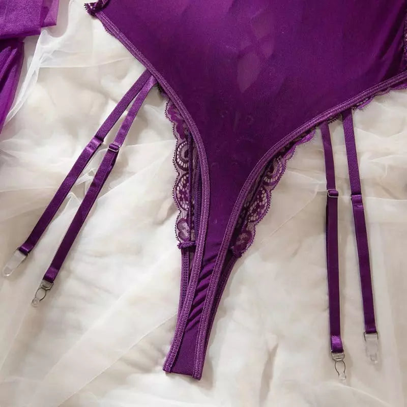Cinta-liga roxa com renda e múltiplas alças ajustáveis - acessório lingerie