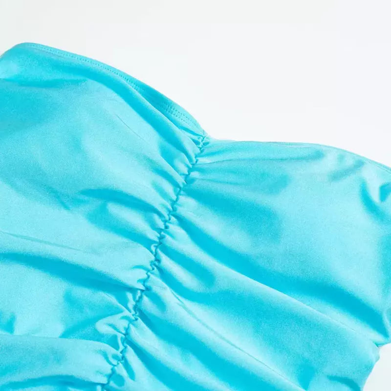 Detalhe franzido maiô cavado azul turquesa levanta bumbum ajuste perfeito moda praia feminina