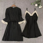 Conjunto lingerie preto com renda branca - robe e camisola feminino elegante
