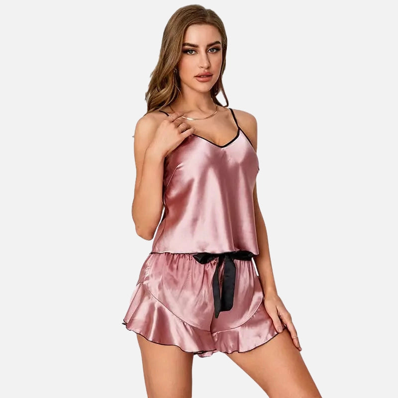 Pijama cetim rosa com shorts e blusa alças finas. conjunto lingerie feminina conforto