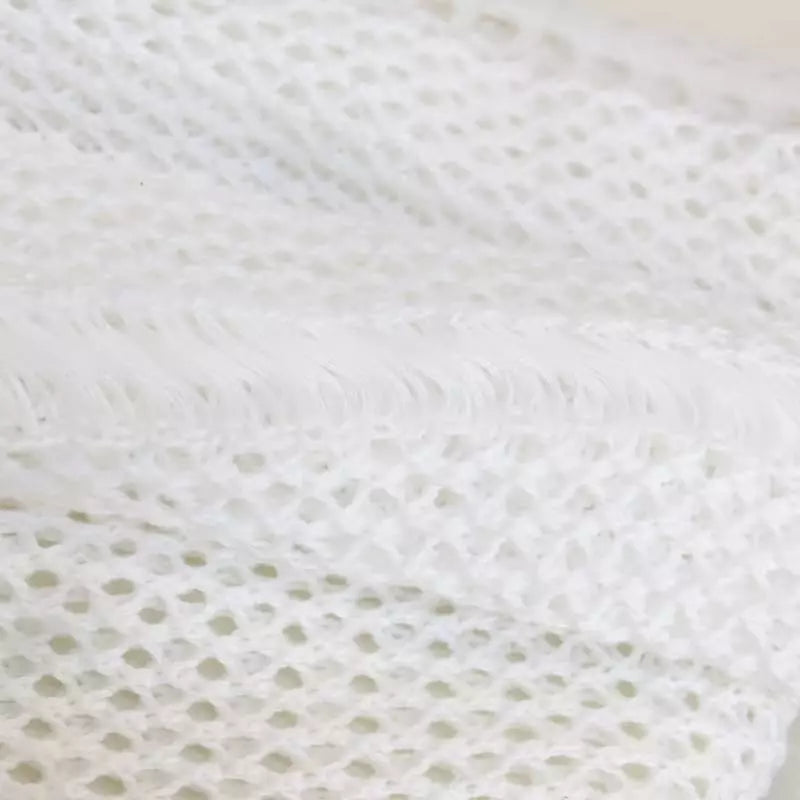 Tecido branco em renda com padrão de bolinhas, material delicado para lingerie feminina sensual