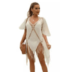 Saída de praia branca com crochê e franjas, manga 3/4, estilo boho chic para verão