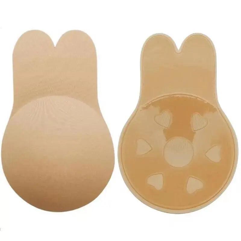 Adesivo levanta seios em formato de coelho nude, frente e verso com adesivo em silicone com design de corações