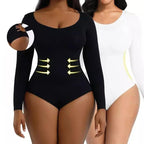 Body manga longa plus size disponível em preto e branco, com tecnologia de compressão para modelar a cintura e valorizar curvas